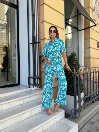 Прогулянковий костюм зеленого кольору 28058