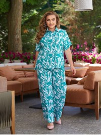 Прогулянковий костюм зеленого кольору 28079