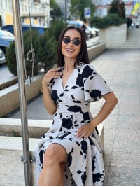 Прогулянкова жіноча сукня бежевого кольору 28365