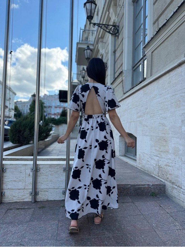 Прогулянкова жіноча сукня бежевого кольору 28365