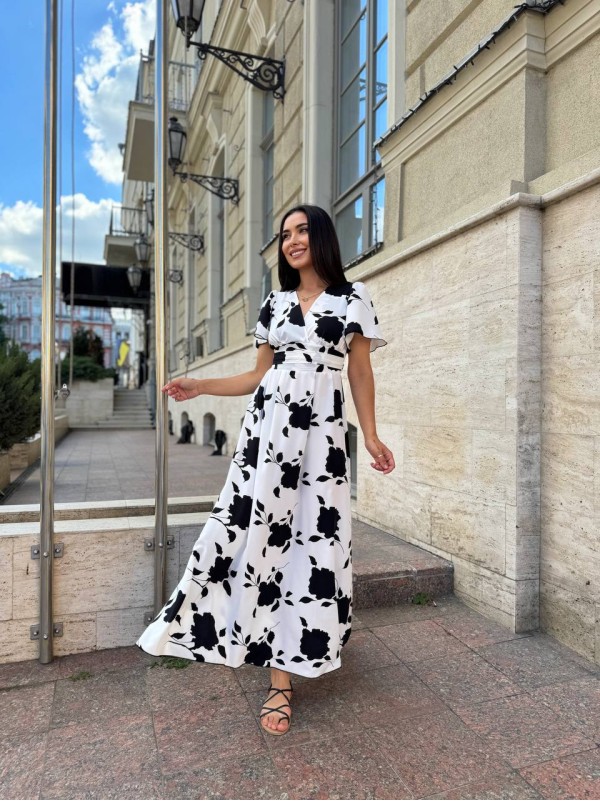 Прогулянкова жіноча сукня молочного кольору 28366