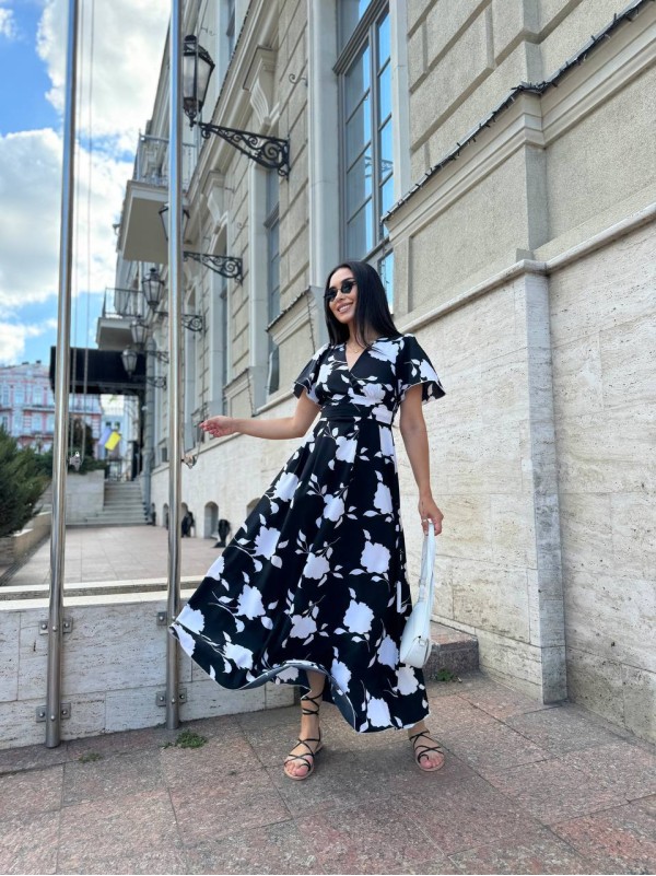 Прогулянкова жіноча сукня чорного кольору 28367