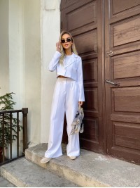 Стильний, жіночий костюм бiлого кольору 28716