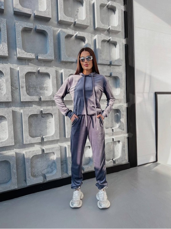 Спортивний велюровий костюм графітового кольору 28726