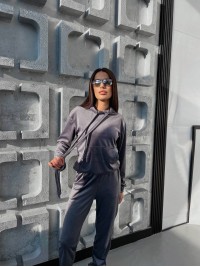 Спортивний велюровий костюм графітового кольору 28726