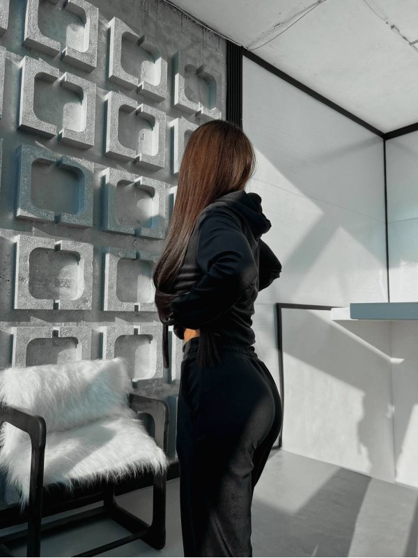 Спортивний велюровий костюм чорного кольору 28727