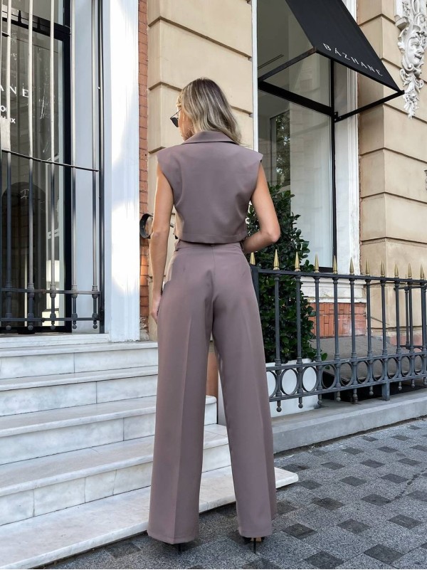 Стильний класичний костюм кавового кольору 28741