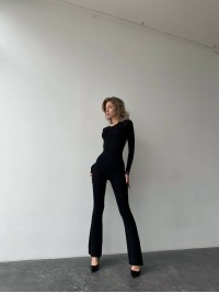 Шикарний комбінезон із відкритою спинкою чорного кольору 28821