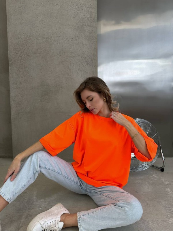 Базова, яскрава футболка помаранчевого кольору 28836