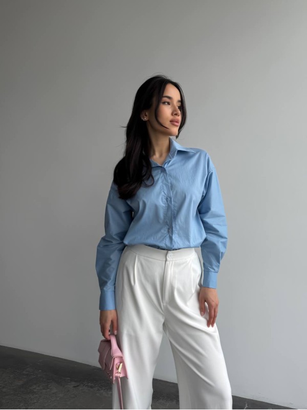 Базова, котонова сорочка оверсайз блакитного кольору 28843