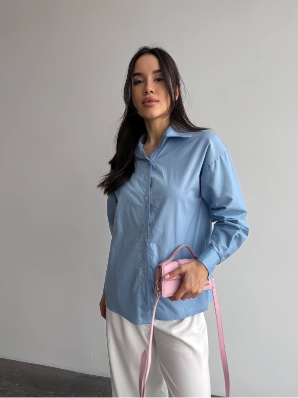 Базова, котонова сорочка оверсайз блакитного кольору 28843