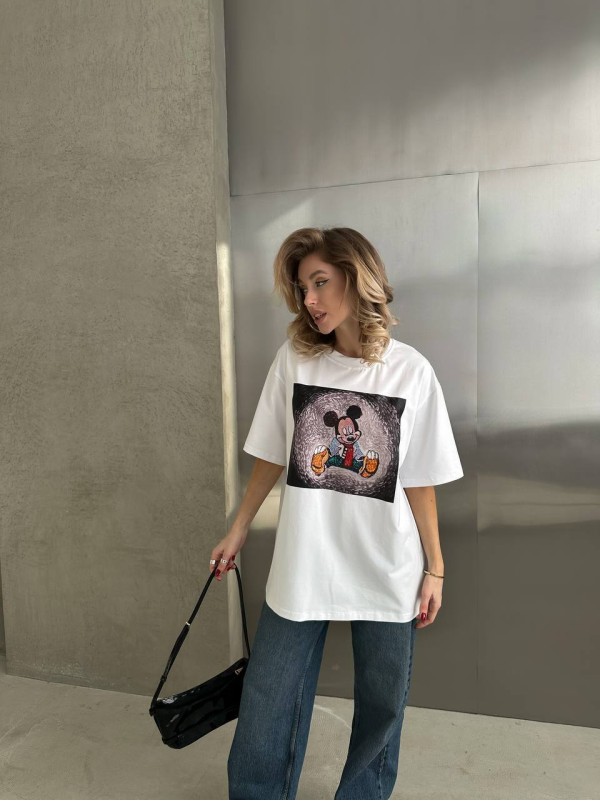 Бавовняна футболка з принтом білого кольору 28851