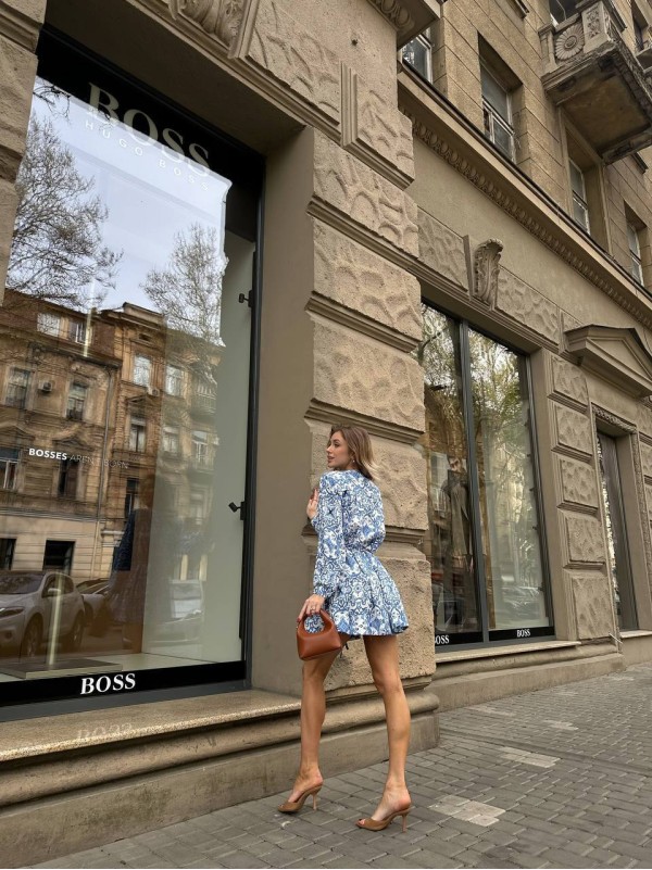 Витончена легка сукня блакитного кольору 28872