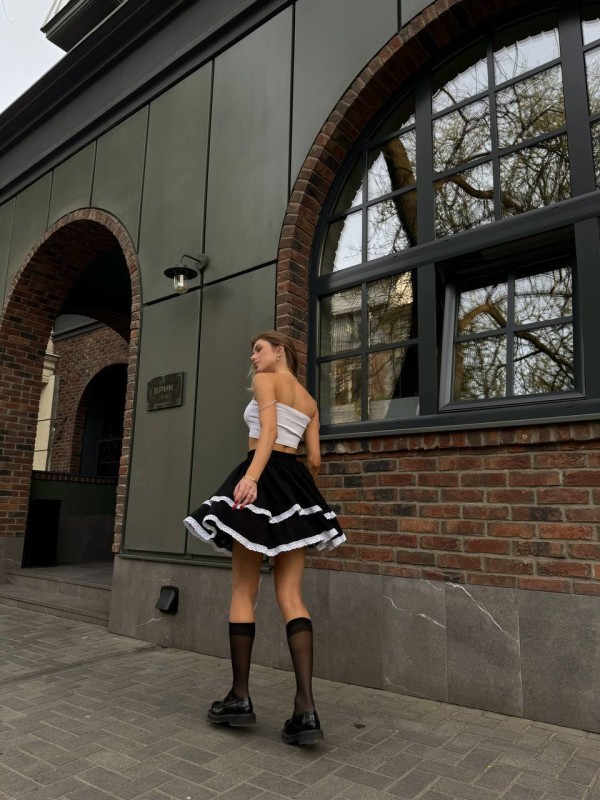 Неймовірно повітряна спідниця чорного кольору 28878