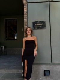 Приваблива сукня чорного кольору 28919