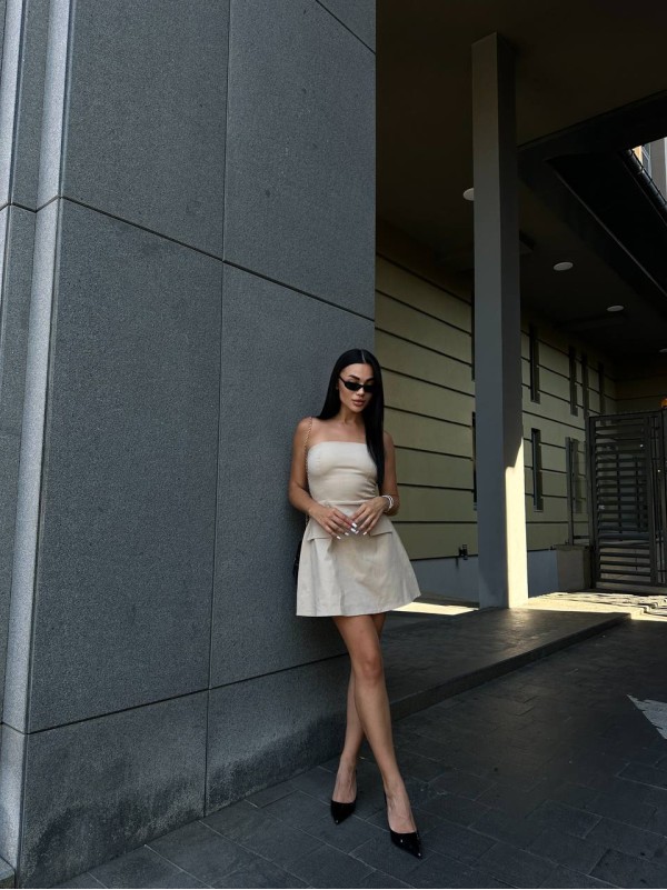 Базова сукня міні бежевого кольору 29036