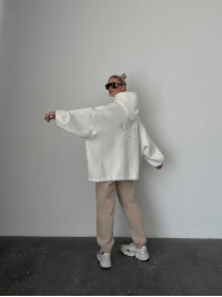 Стильний та вільний худі з вишивкою "Mriya" білого кольору 29053