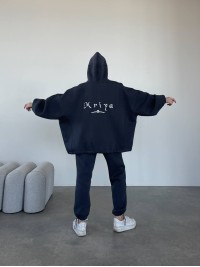 Стильний та вільний худі з вишивкою "Mriya" графітового кольору 29054