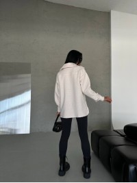 Тепла сорочка оверсайз молочного кольору 29075