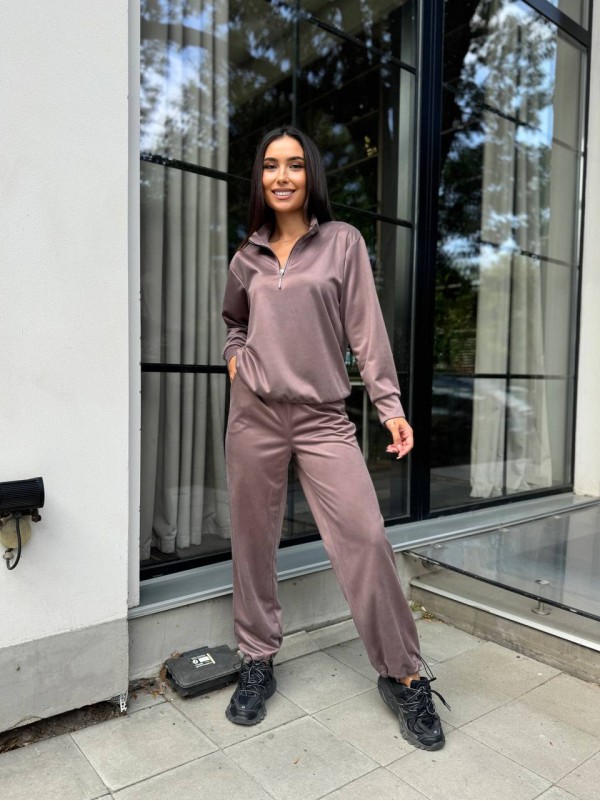 Жіночий спортивний костюм із трикотажу кавового кольору 29184