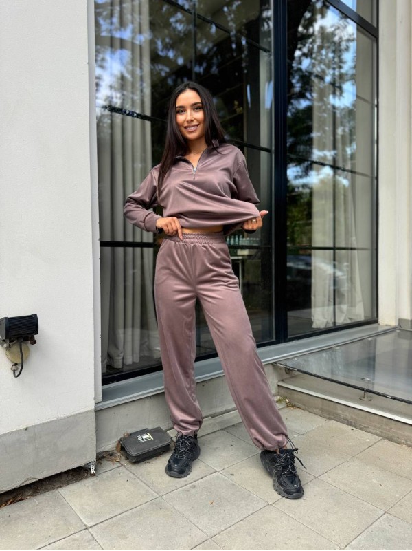 Жіночий спортивний костюм із трикотажу кавового кольору 29184