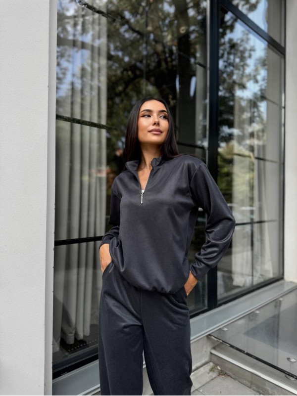 Жіночий спортивний костюм із трикотажу графiтового кольору 29185