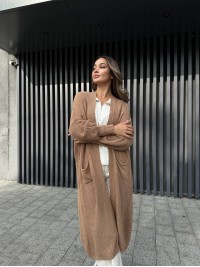 Подовжений в'язаний кардиган кавового кольору 29194
