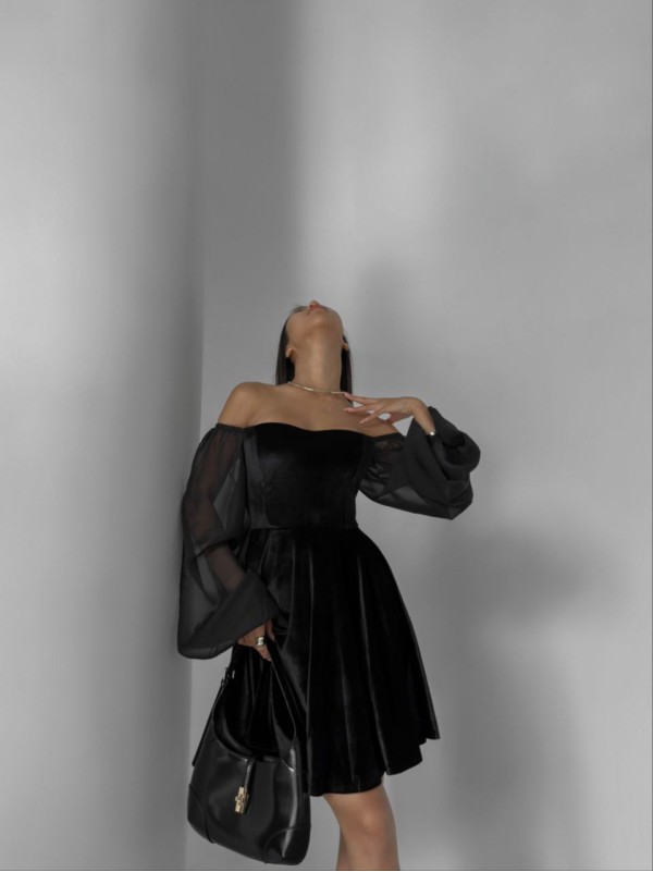 Ошатна оксамитова сукня чорного кольору 29252