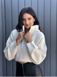 Укорочений жіночий светр на блискавці молочного кольору 29284