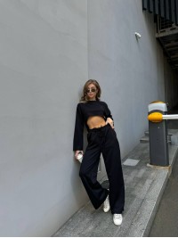 Жіночий прогулянковий костюм вільного крою чорного кольору 29356