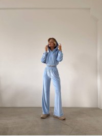 Жіночий велюровий костюм блакитного кольору 29506