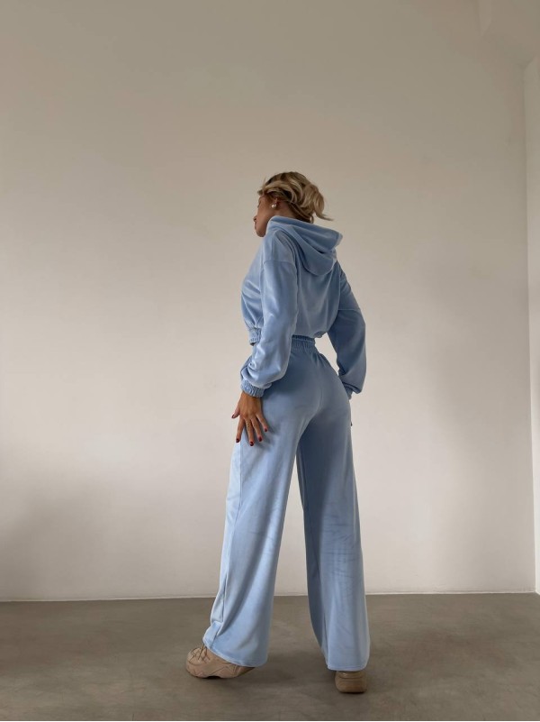 Жіночий велюровий костюм блакитного кольору 29506