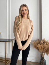 Жіночий светр на затяжках бежевого кольору 29549