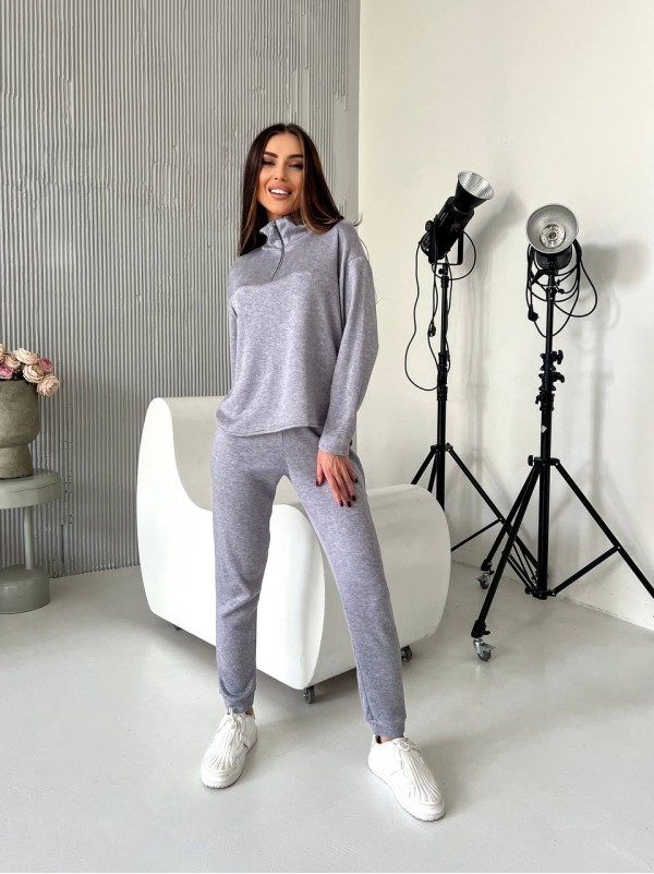 Жіночий теплий костюм із ангори сірого кольору 29622