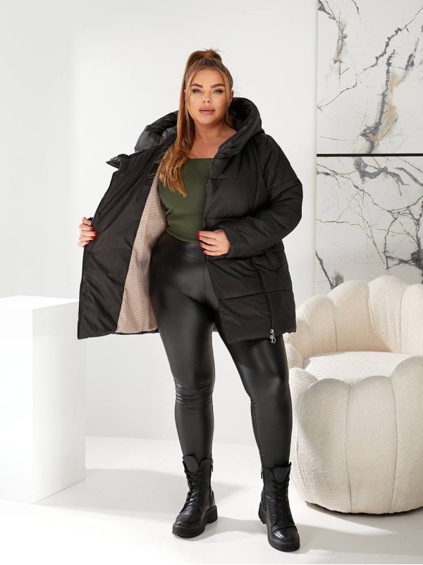 Жіноча зимова куртка чорного кольору 29650