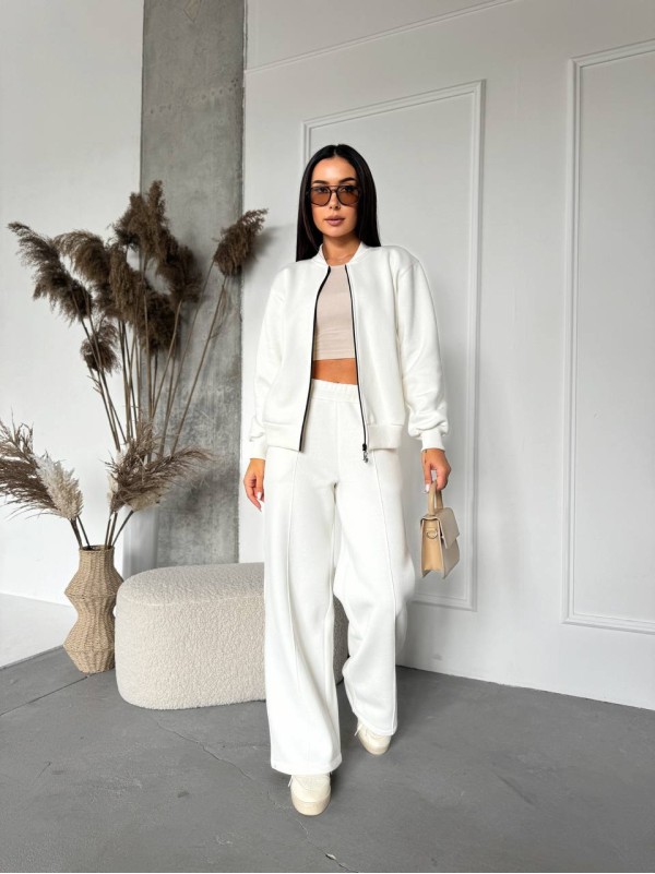 Жіночий теплий костюм на змійці молочного кольору 29778