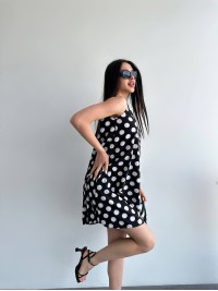 Легка літня сукня в горох чорного кольору 32077